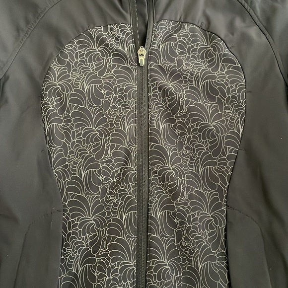 Lululemon Wet Dry Run Zip up Jacket - Picture 2 of 13